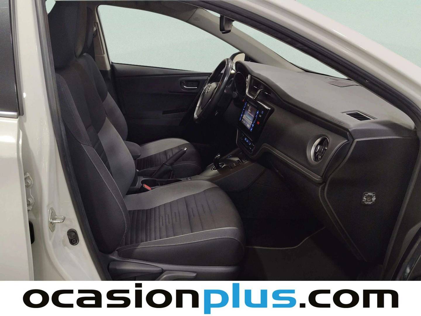 Fotos maletero Toyota Auris Toyota Auris 140H Hybrid Active (Business Plus) (136 CV)