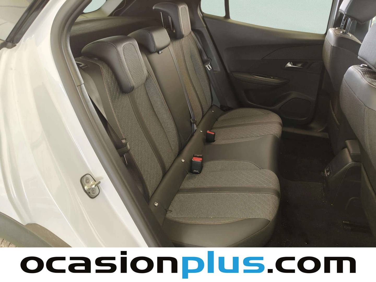 Foto Peugeot 2008 Peugeot 2008 PureTech 100 S&S Allure (100 CV)