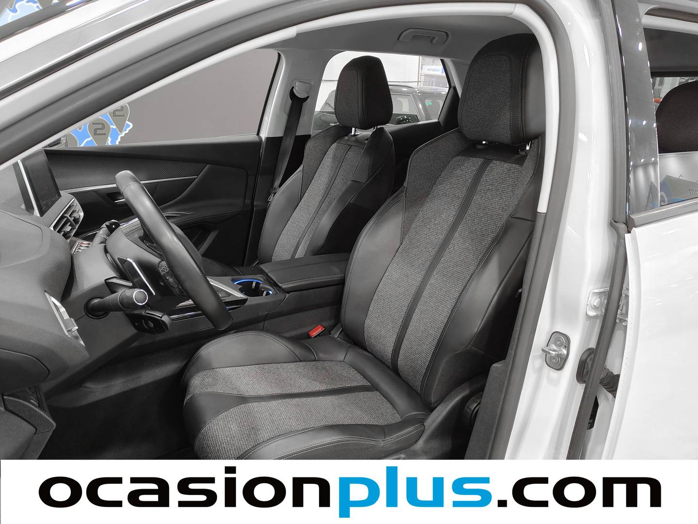 Foto Peugeot 3008 Peugeot 3008 PureTech 130 Allure EAT8  (130 CV)