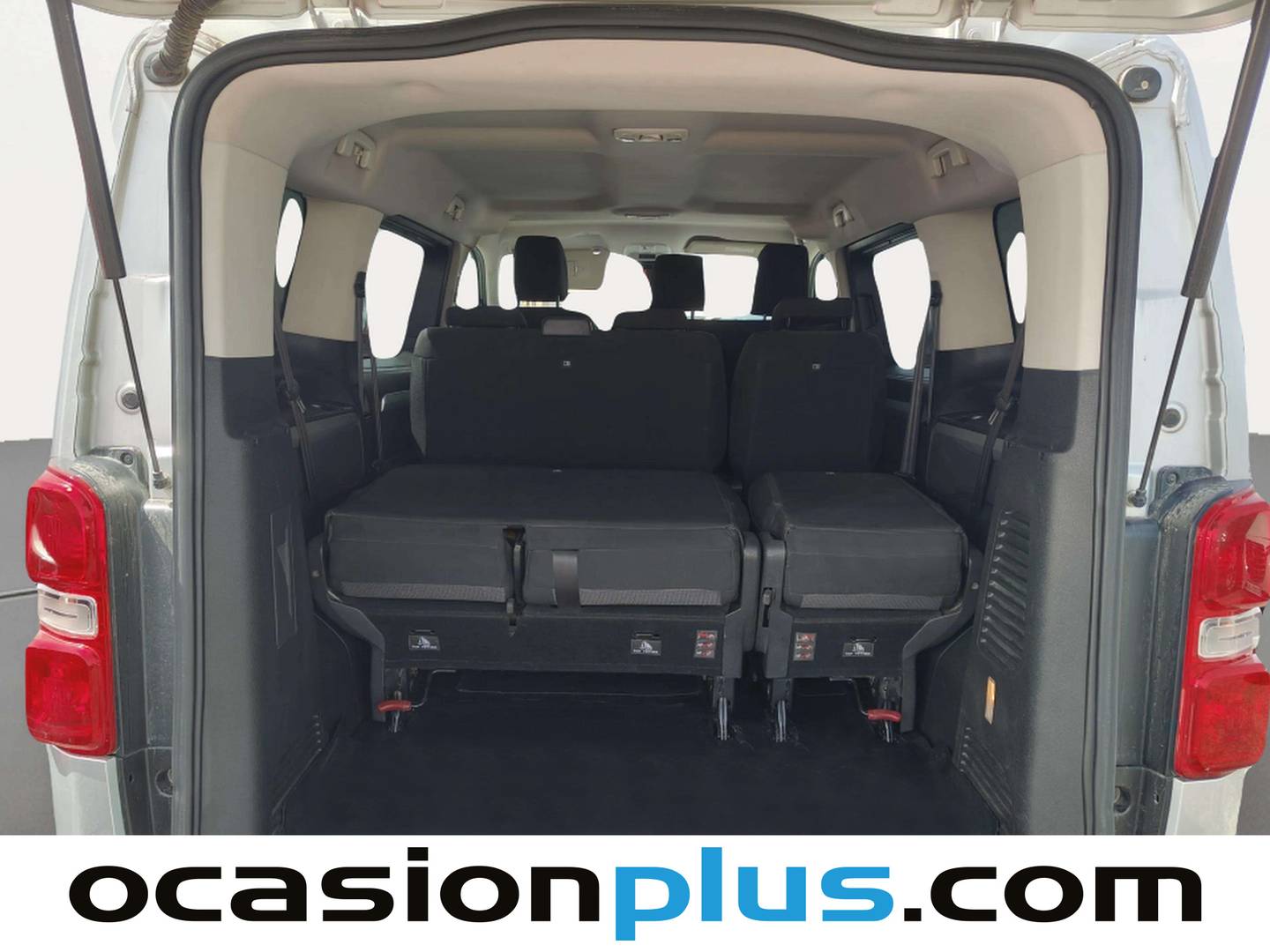 Foto asientos traseros Citroën Spacetourer Citroën Spacetourer BlueHDi 115 Talla M Business (115 CV) 9 Plazas