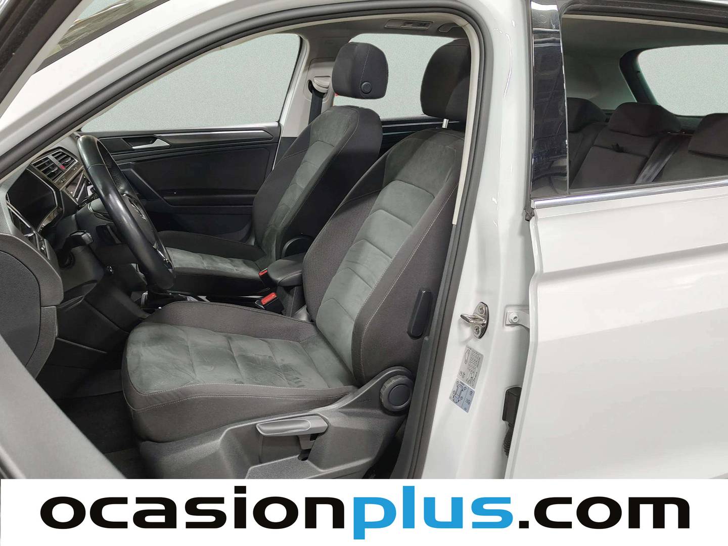 Foto asientos delanteros Volkswagen Tiguan Volkswagen Tiguan Sport 1.5 TSI (150 CV) DSG Pack R-Line