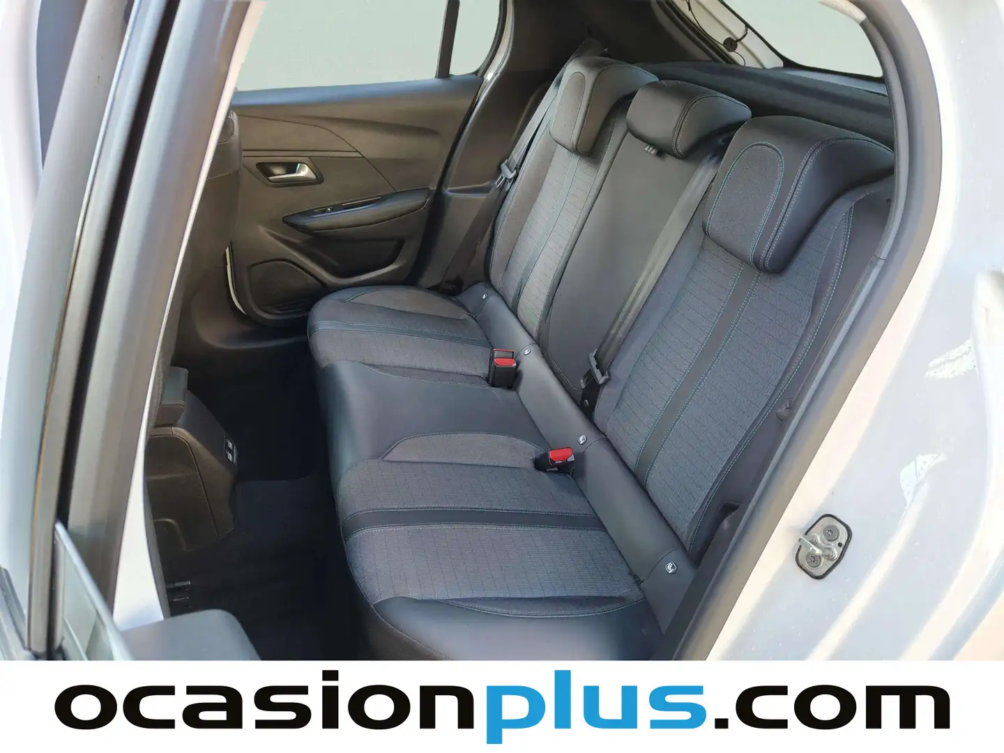 Foto Peugeot 208 Peugeot 208 PureTech 100 Allure  (100 CV)