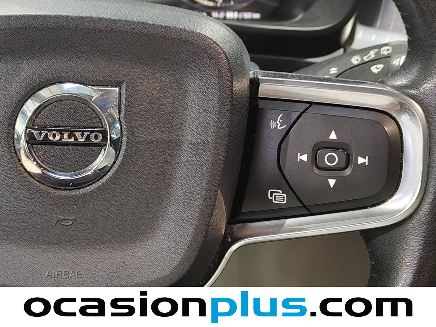 Foto Volvo XC40 Volvo XC40 D3 Momentum Auto (150 CV)