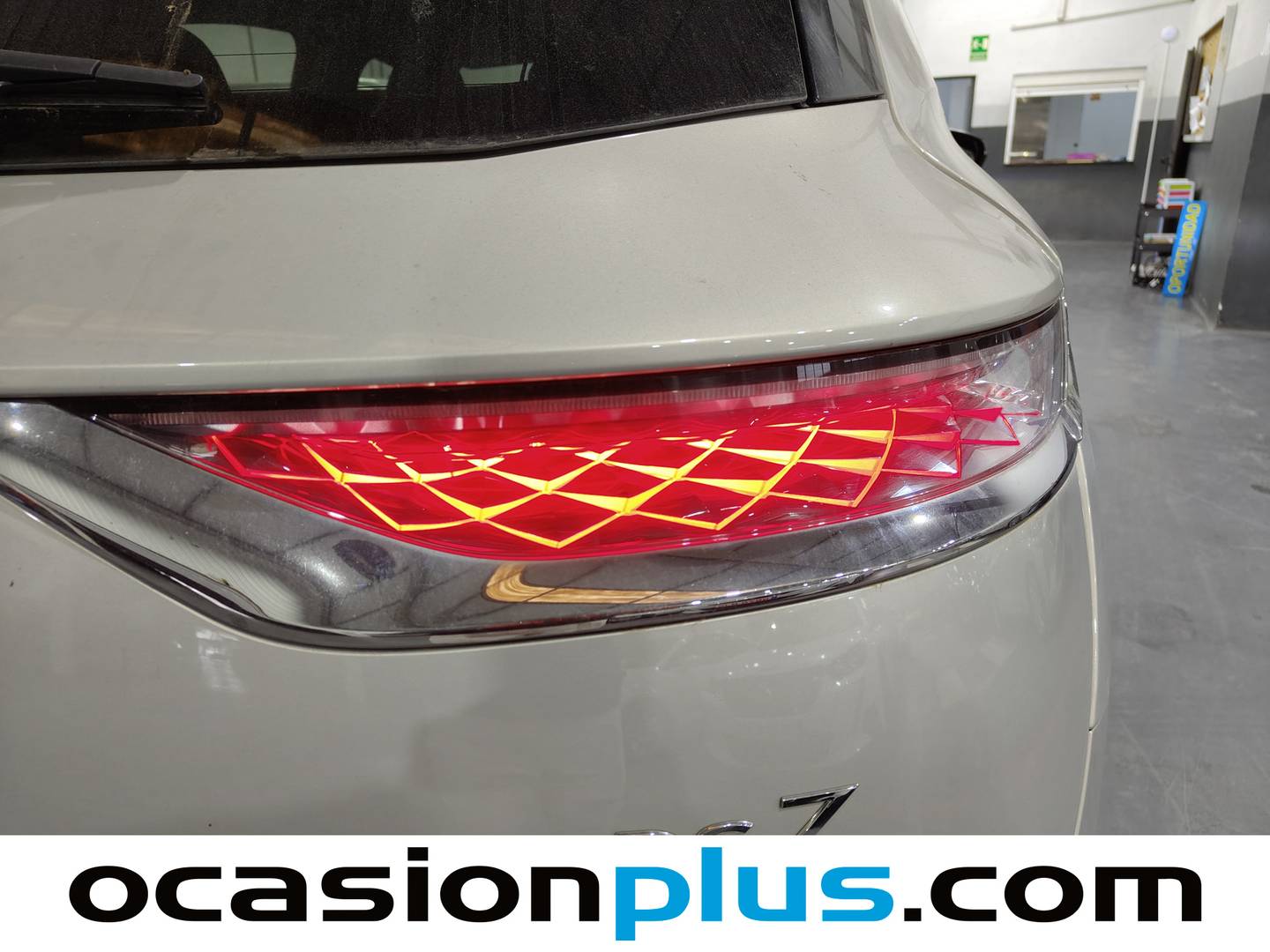 Foto DS DS 7 Crossback DS DS7 Crossback BlueHDi 130 DE Bastille + AT  (130 CV)