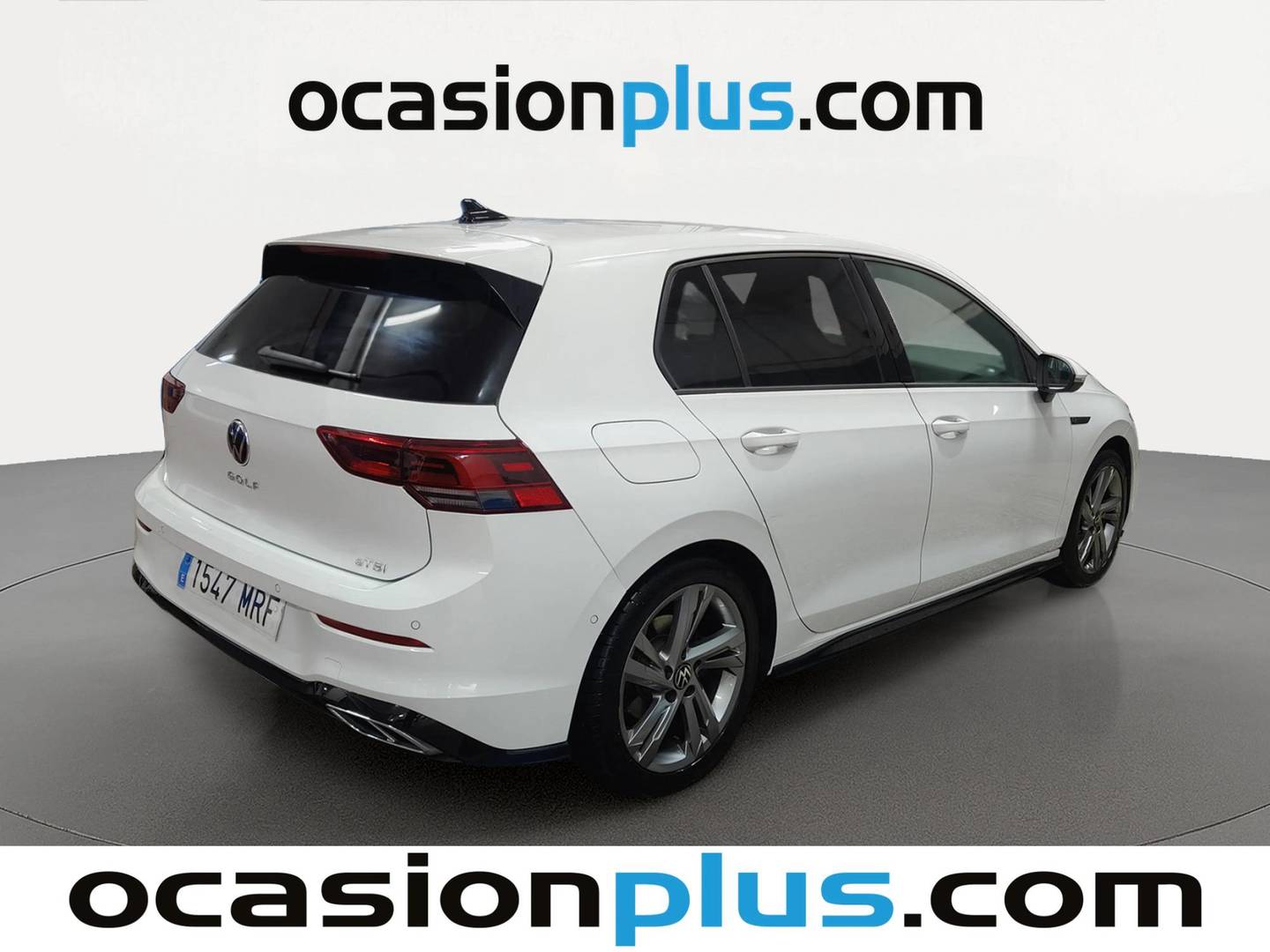 Foto trasera Volkswagen Golf Volkswagen Golf R-Line 1.5 eTSI (150 CV) DSG derecha