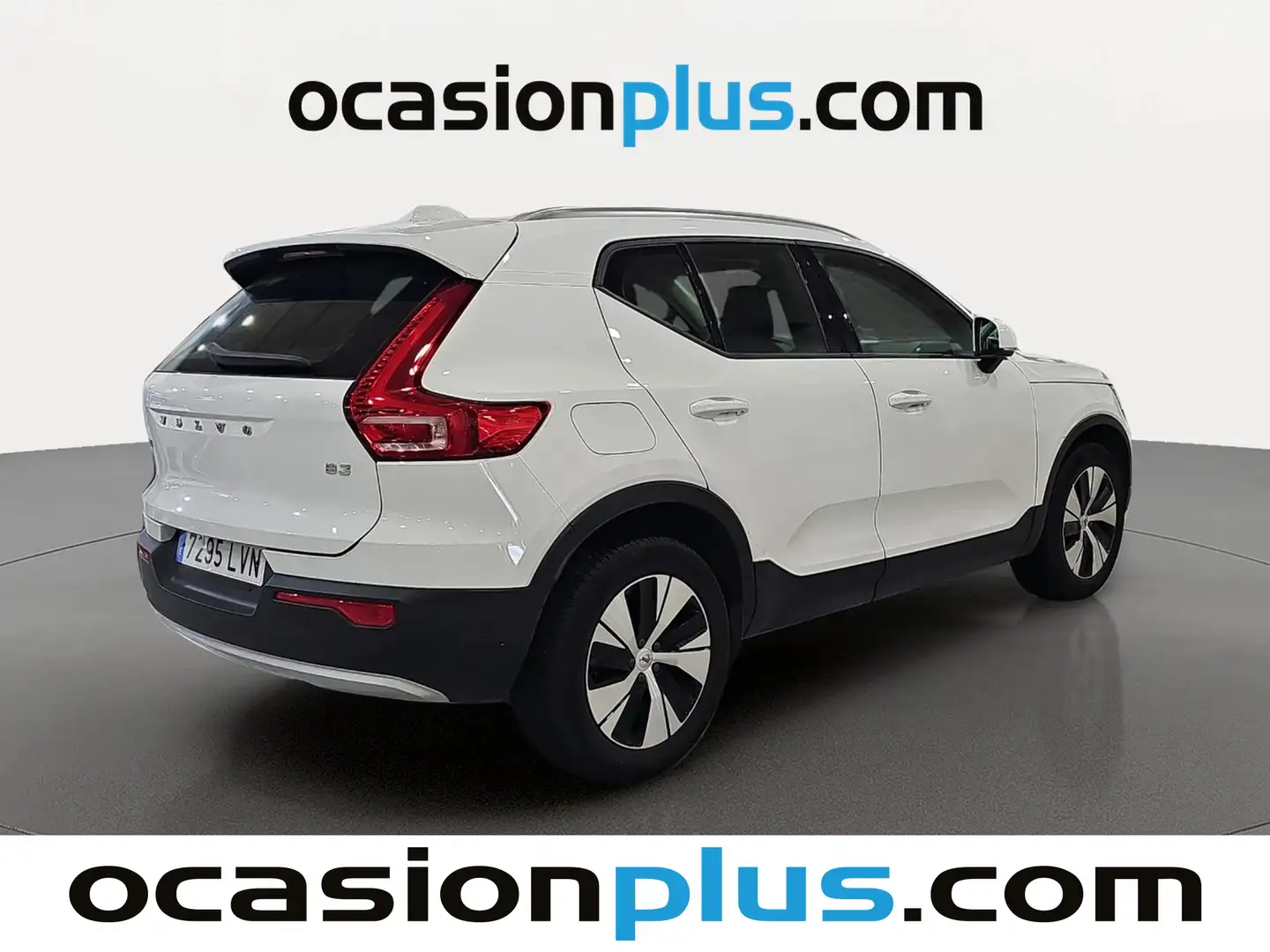 Foto Volvo XC40 Volvo XC40 B3 G Momentum Pro Auto (163 CV)