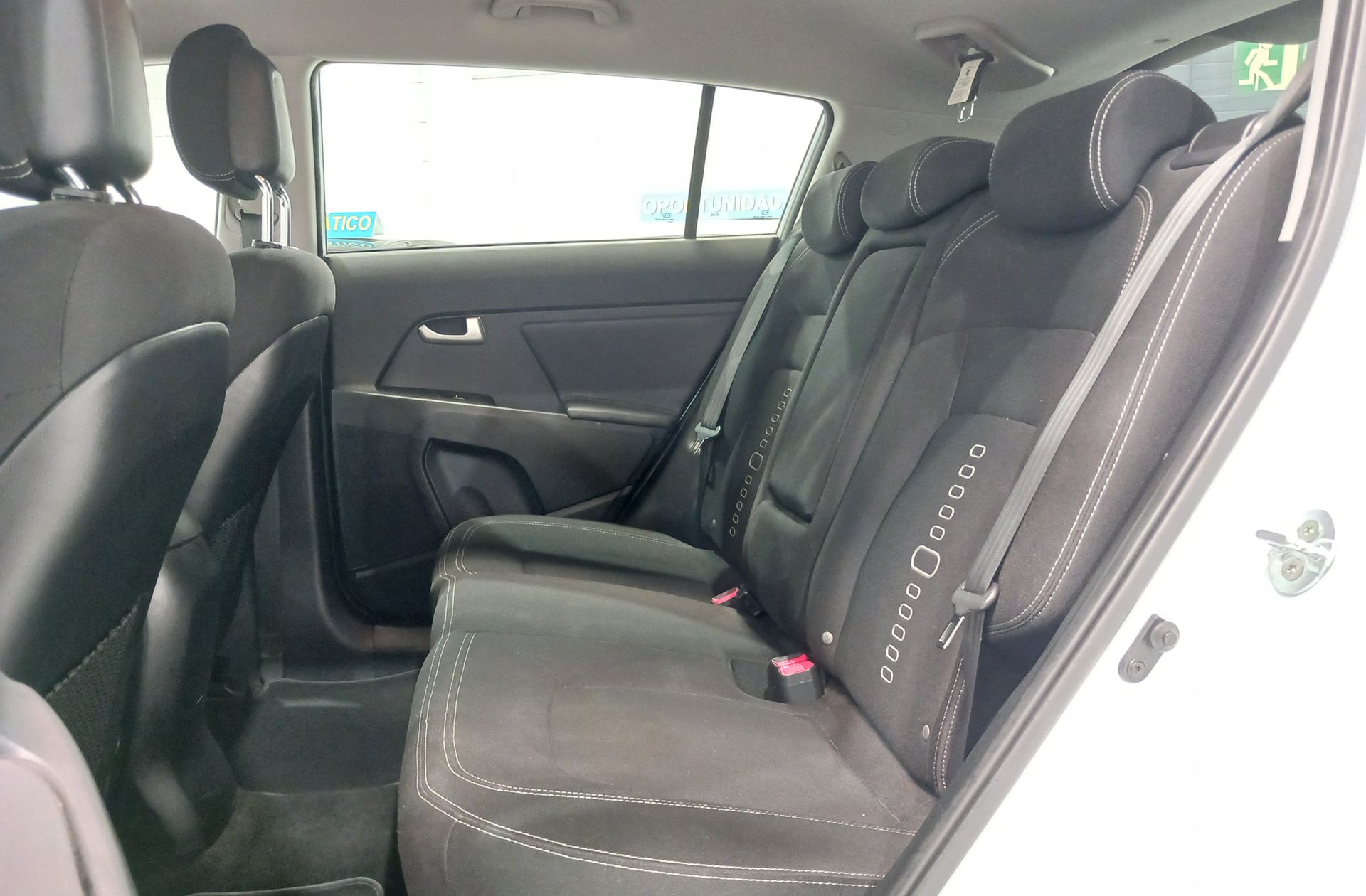 Kia Sportage 1.7 CRDi VGT Drive 4x2 - foto 10
