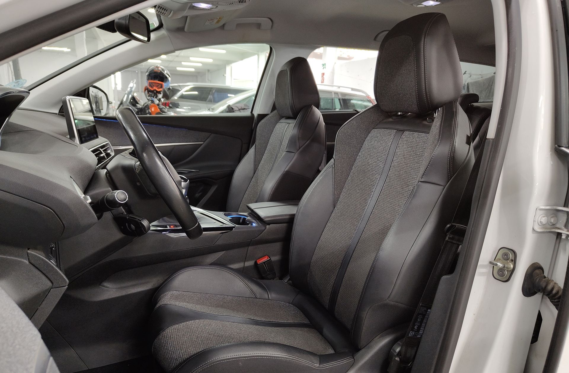 Peugeot 5008 PureTech 130 Allure 7 plazas - foto 12