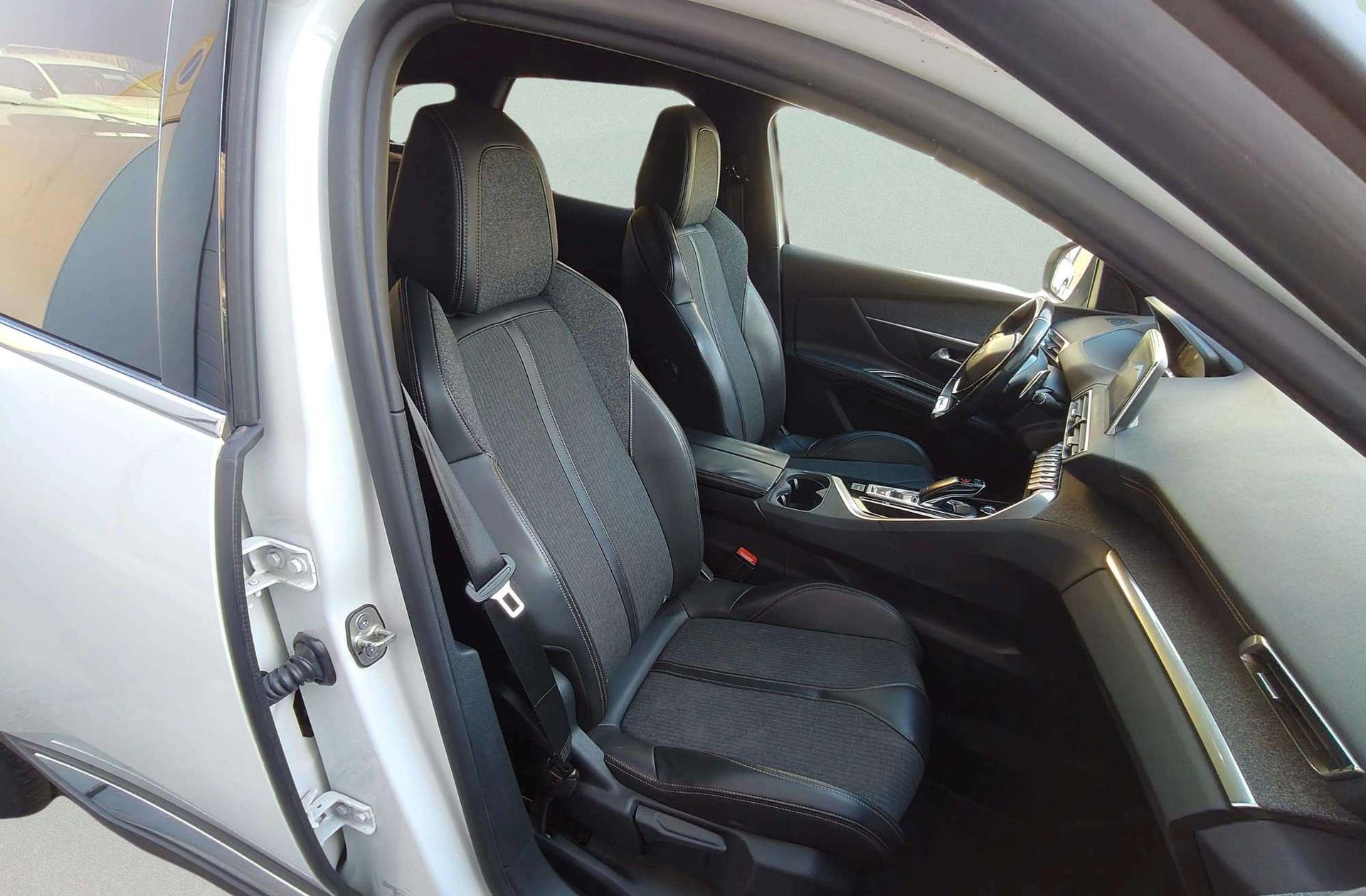 Peugeot 3008 BlueHDi 130 GT Line EAT8 - foto 23