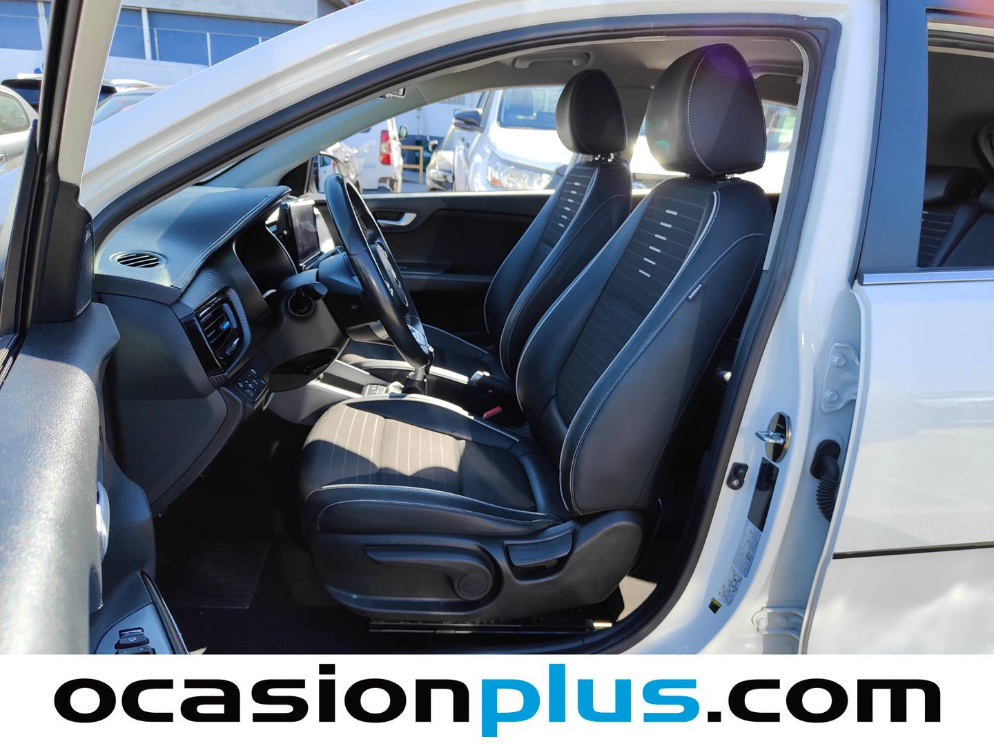 Foto asientos delanteros KIA Rio KIA Rio 1.0 T-GDi MHEV iMT GT Line (120 CV)