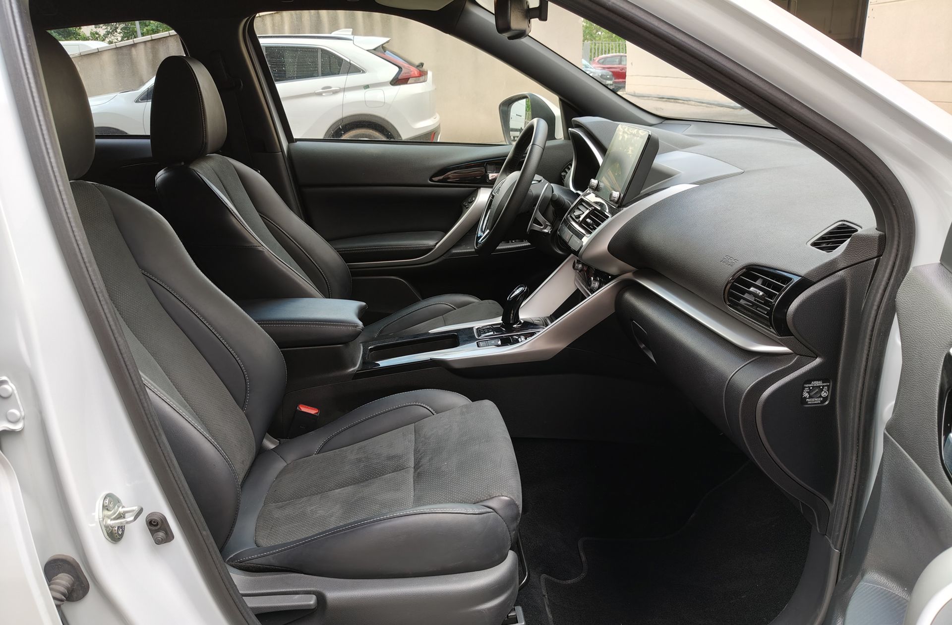 Mitsubishi Eclipse Cross 2.4 PHEV Kaiteki 4WD - foto 18
