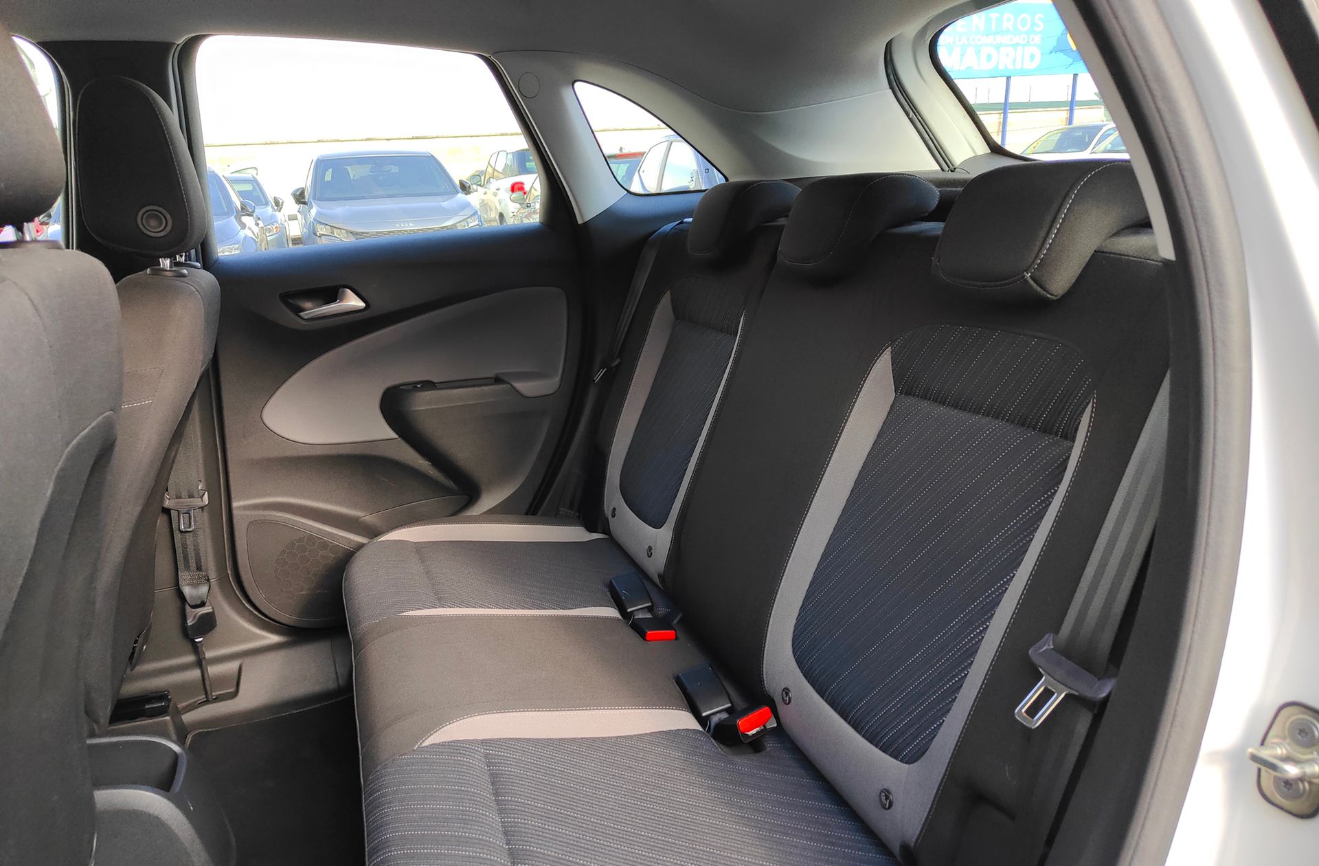 Opel Crossland 1.2 Design Line - foto 12