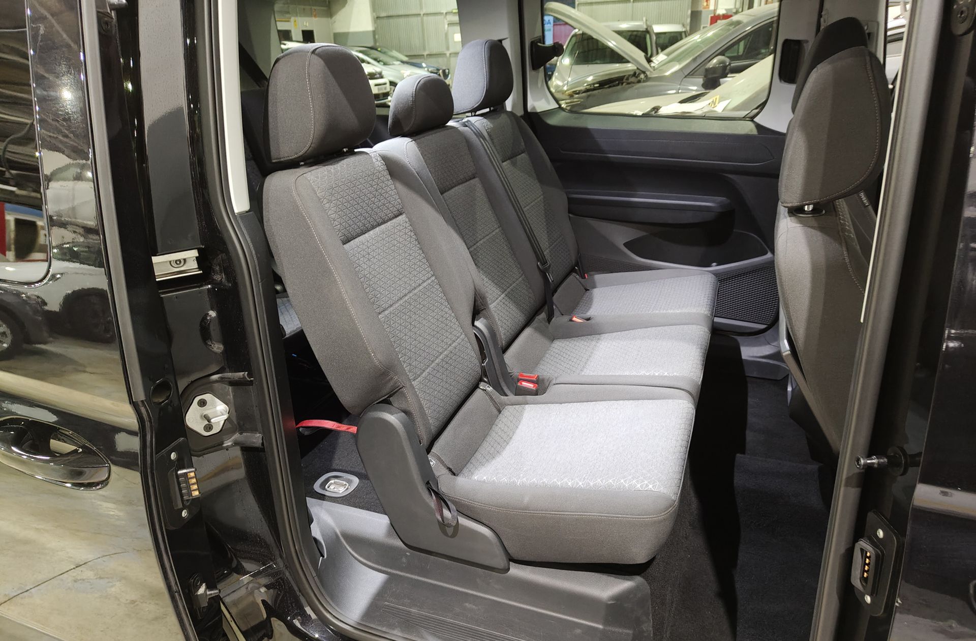 Ford Grand Tourneo Connect 2.0 EcoBlue Titanium - foto 20
