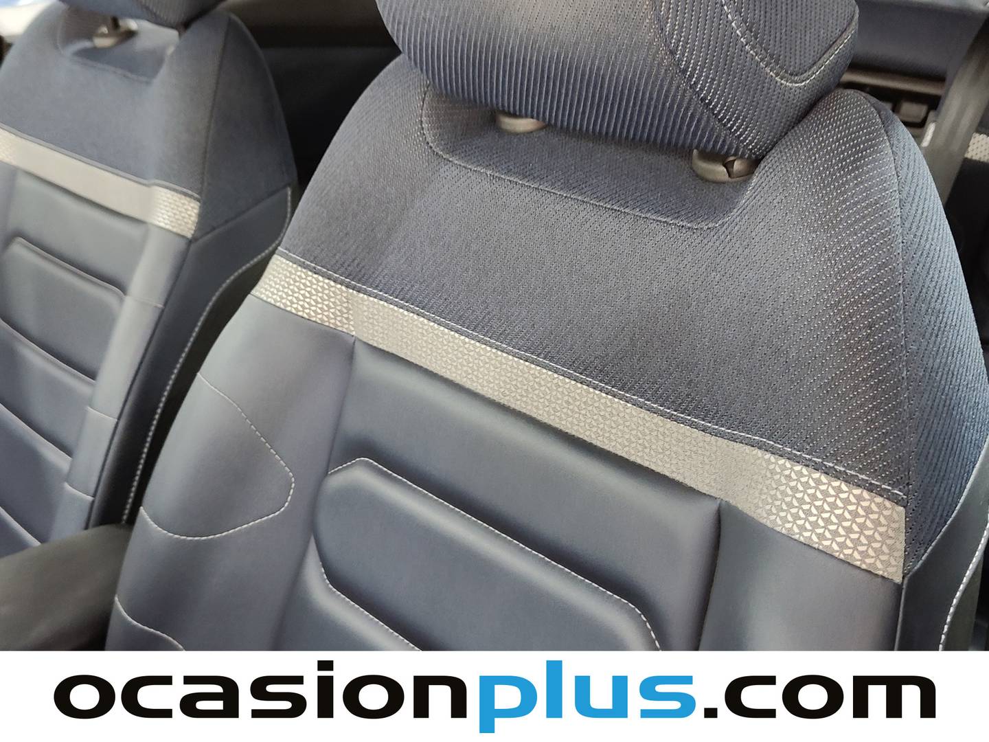 Extras y acabados del Citroën C4 Citroën C4 PureTech 130 S&S 6v Feel Pack EAT8 (130 CV)