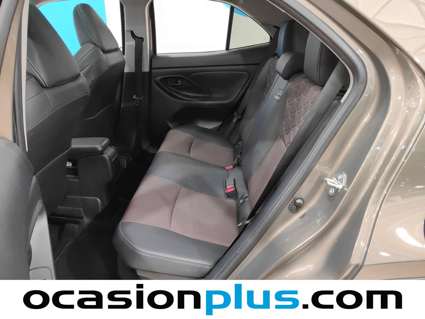 Foto asientos traseros Toyota Yaris Cross Toyota Yaris Cross 120H Style (116 CV)