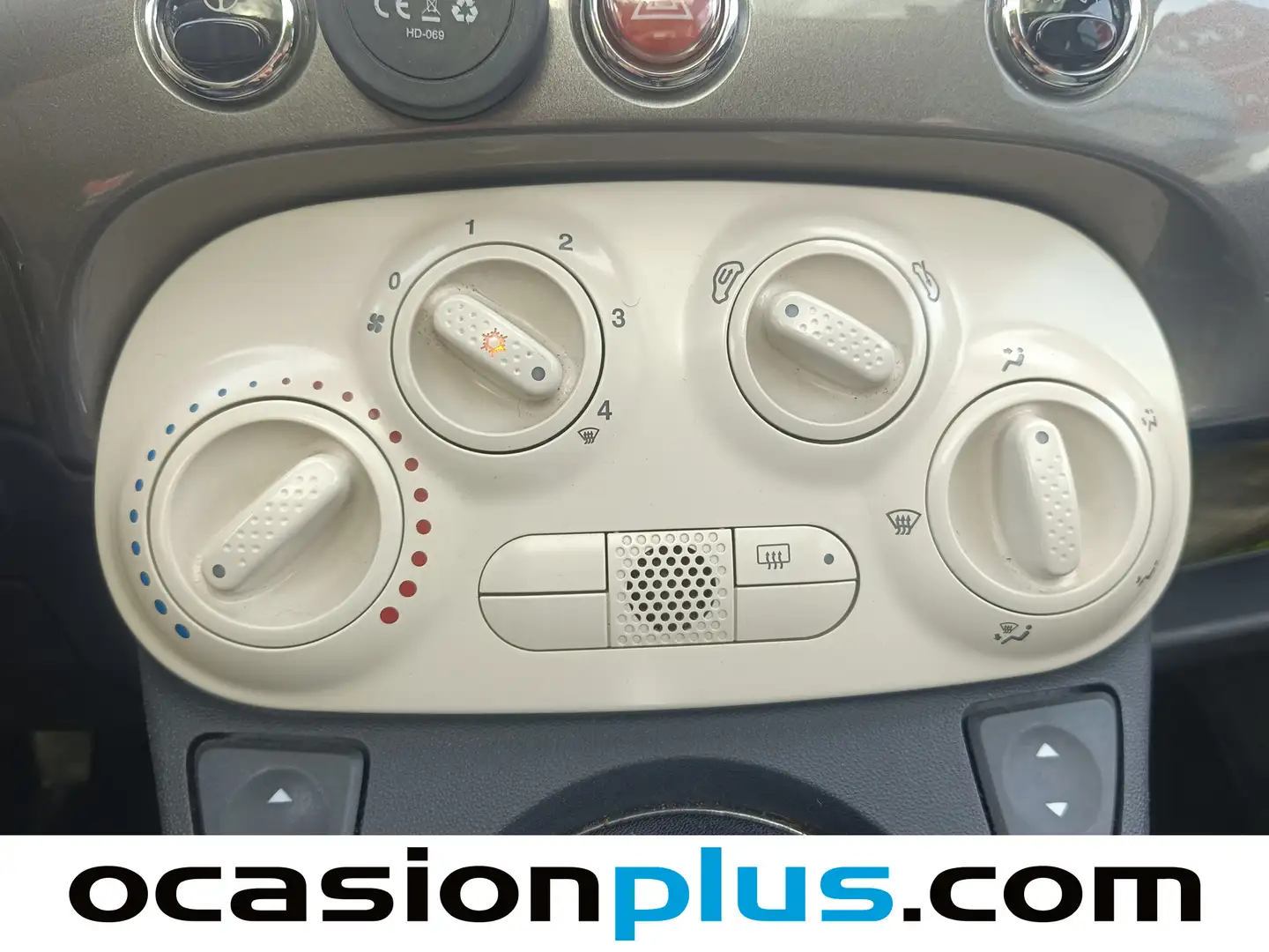 Foto Fiat 500 Fiat 500 1.2 8v Lounge (69 CV)