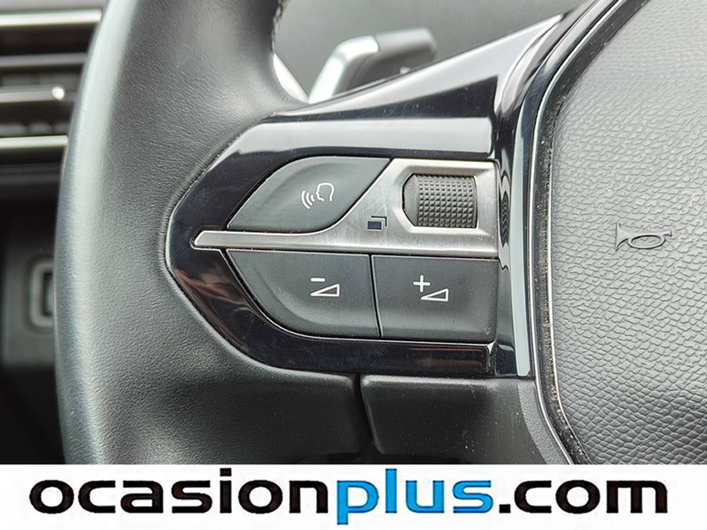 Foto Peugeot 5008 Peugeot 5008 PureTech 130 Allure Pack EAT8 (130 CV) 7 Plazas