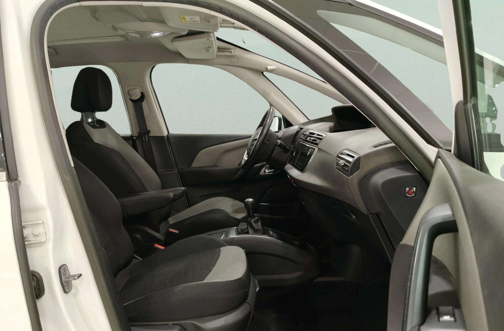 Citroën C4 Picasso 1.6 e-HDI Intensive - foto 18