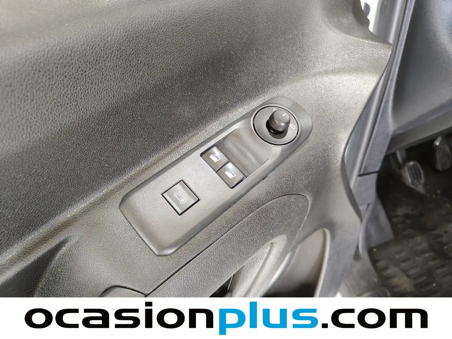 Foto Peugeot Partner Peugeot Partner Furgon BlueHDi 100 S&S Pro Standard 600kg (98 CV)