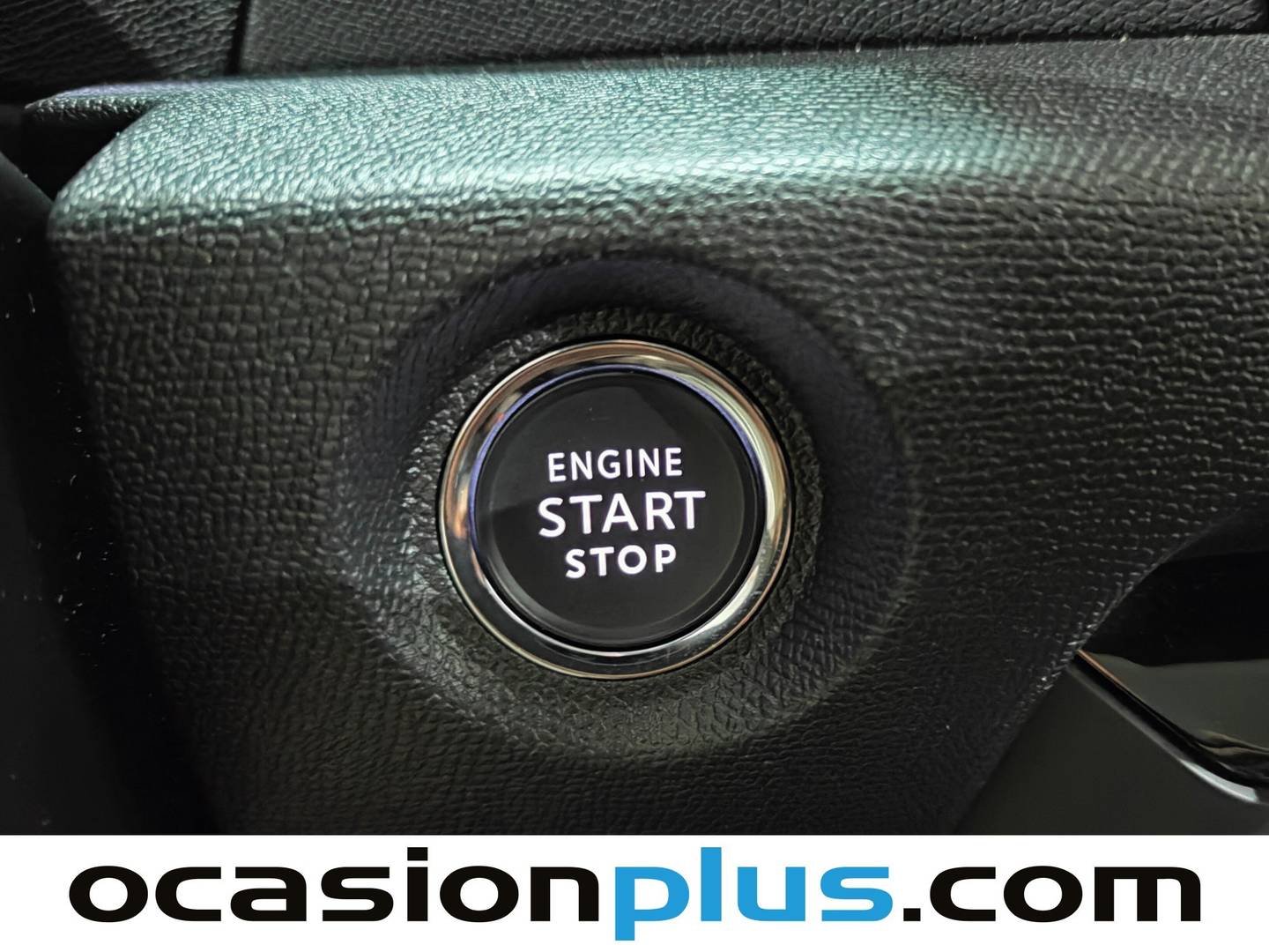 Foto Citroën C4 X Citroen C4 X PureTech 130 S&S Plus EAT8 (131 CV)