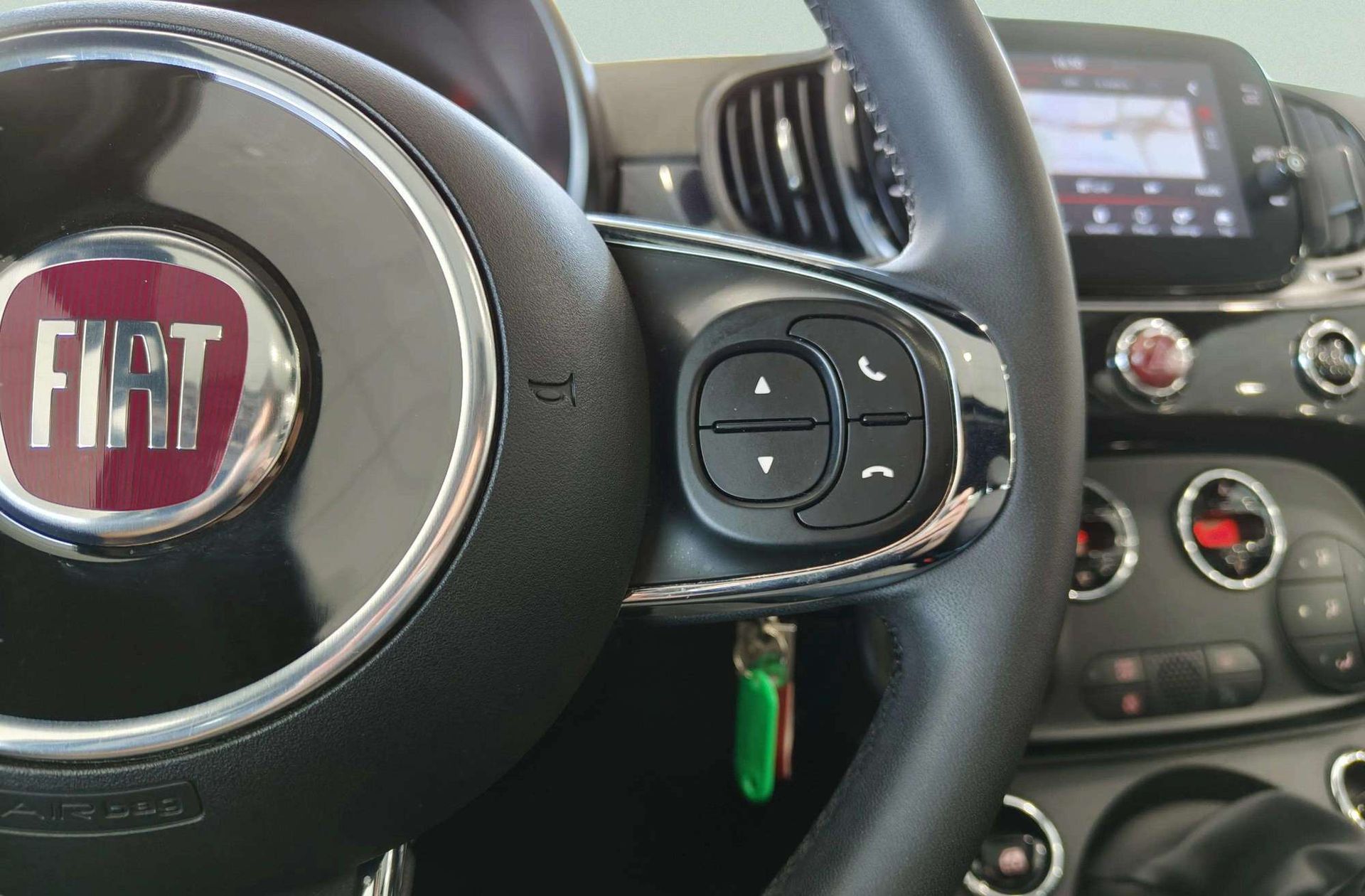Fiat 500 1.0 Hybrid Club - foto 24