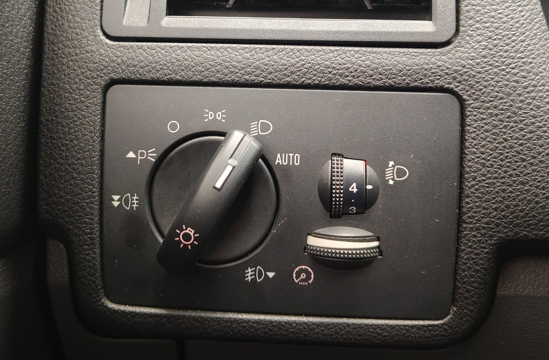 Ford Kuga 2.0 TDCi Trend 4x2 - foto 19