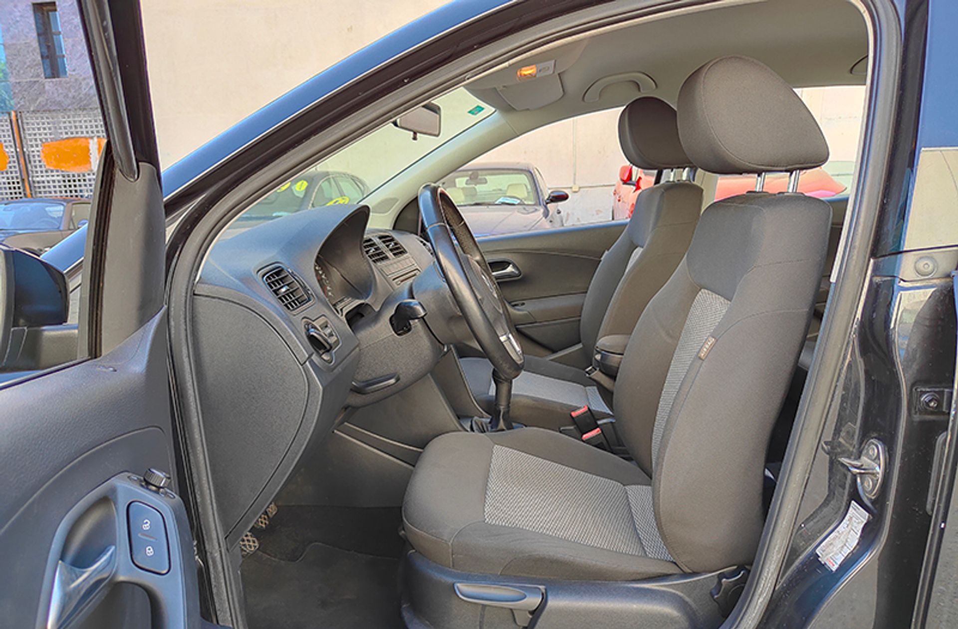 Volkswagen Polo Advance 1.6 TDI - foto 8