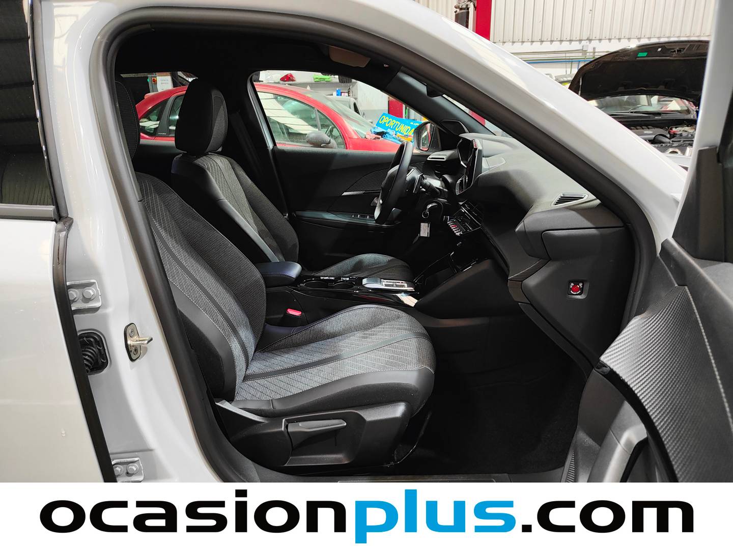 Peugeot 2008 Peugeot 2008 Allure Hybrid eDCS6 (145 CV) híbrido