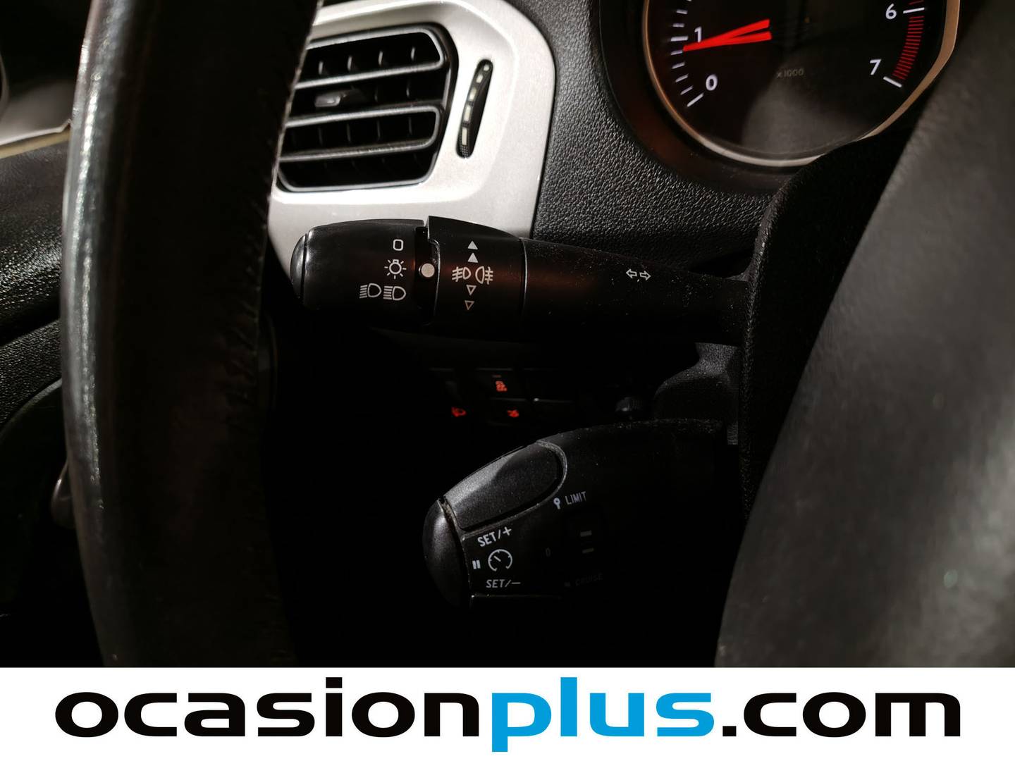 Foto Citroën C-Elysée Citroen C-Elysee BlueHDi 100 Exclusive (100 CV)