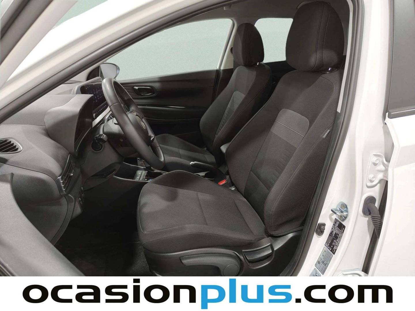 Foto asientos delanteros Hyundai Bayon Hyundai Bayon 1.0 TGDI 48V Maxx DCT (100 CV)