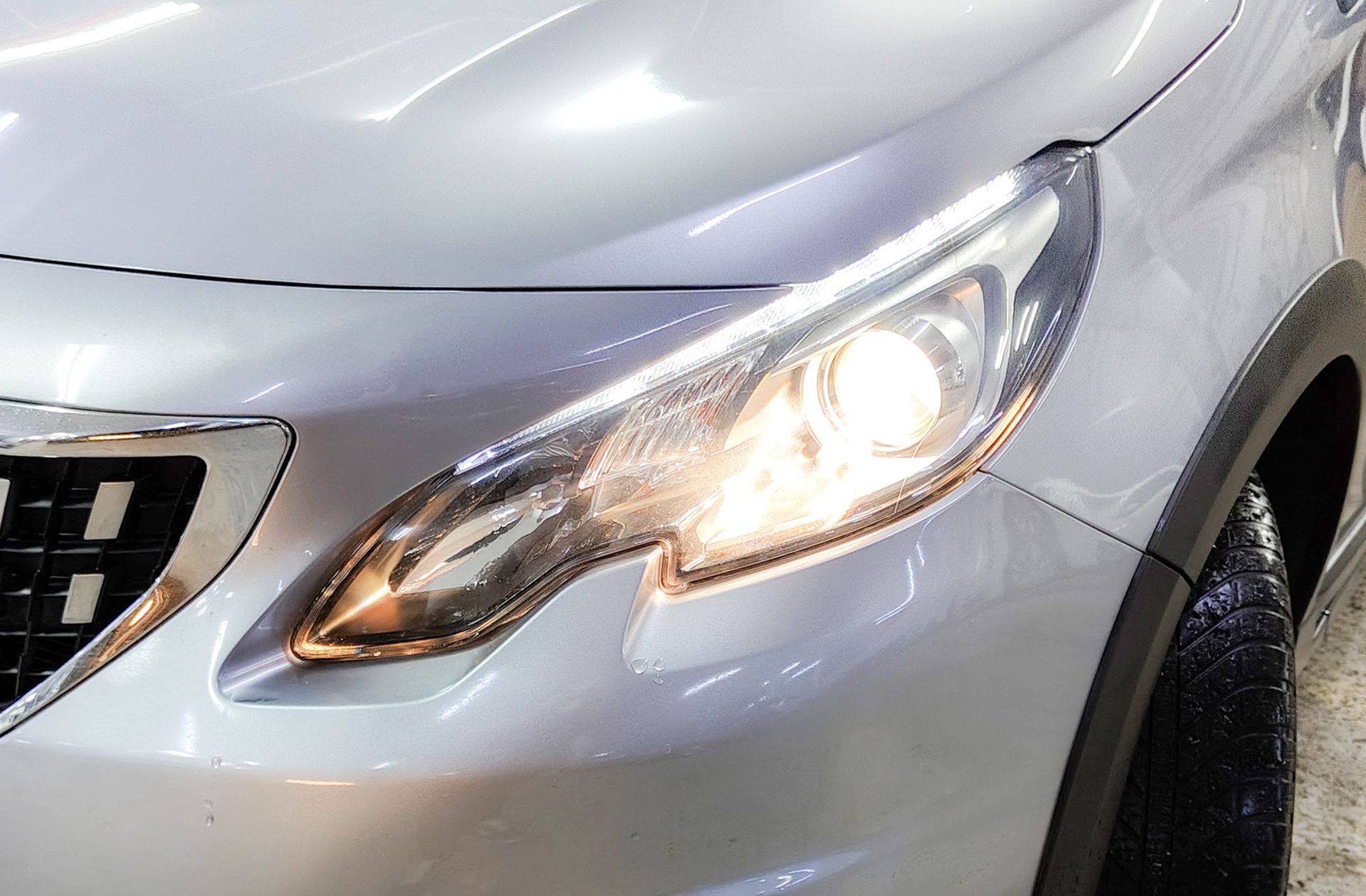 Peugeot 2008 PureTech 110 Allure EAT6 - foto 16