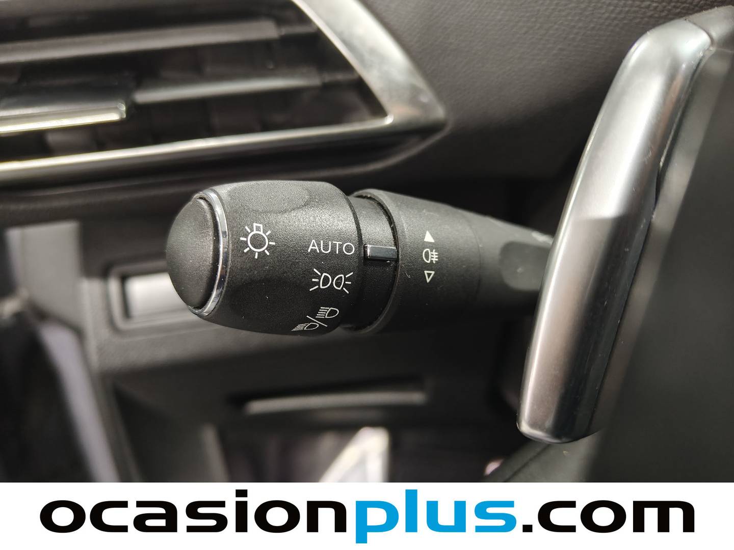 Foto Peugeot 3008 Peugeot 3008 PureTech 130 S&S GT EAT8 (130 CV)