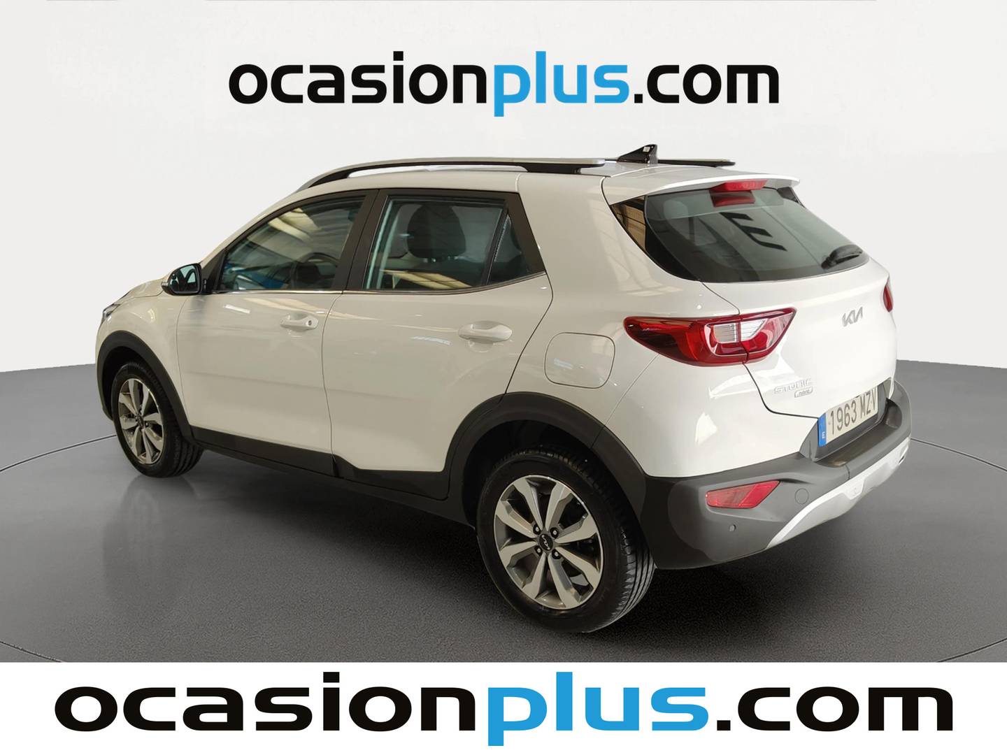 Foto trasera KIA Stonic KIA Stonic 1.0 T-GDi MHEV Drive (100 CV) izquierda