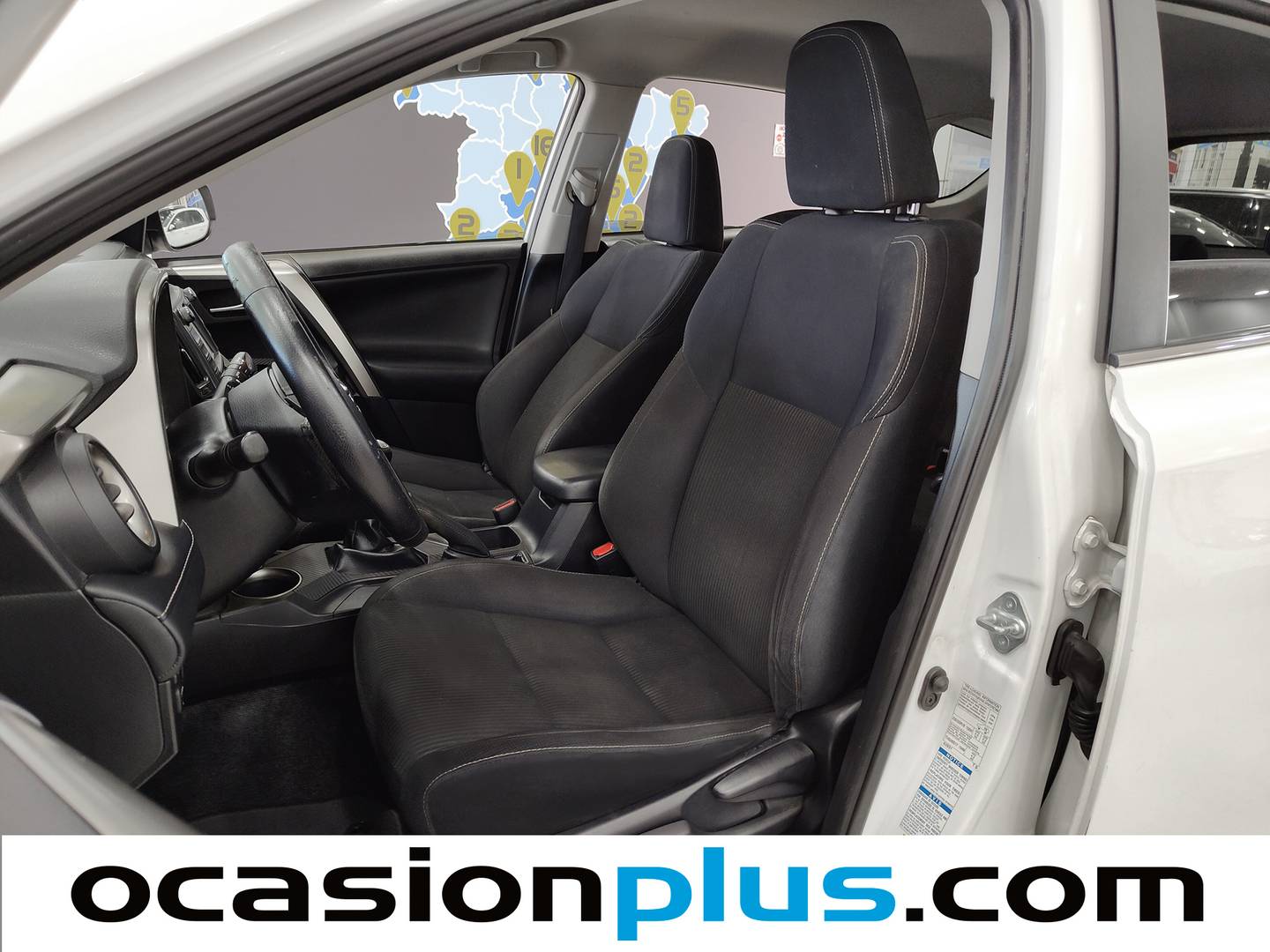 Foto asientos delanteros Toyota Rav4 Toyota Rav4 150D Advance AWD (150 CV)