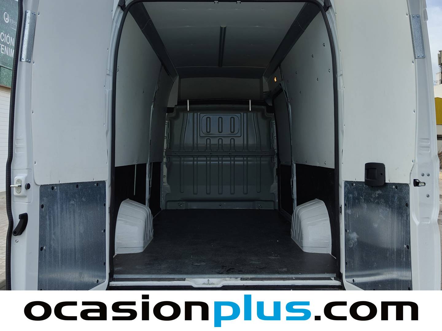 Foto Citroën Jumper Citroen Jumper BlueHDi 140 35 Heavy L4H3 (140 CV)