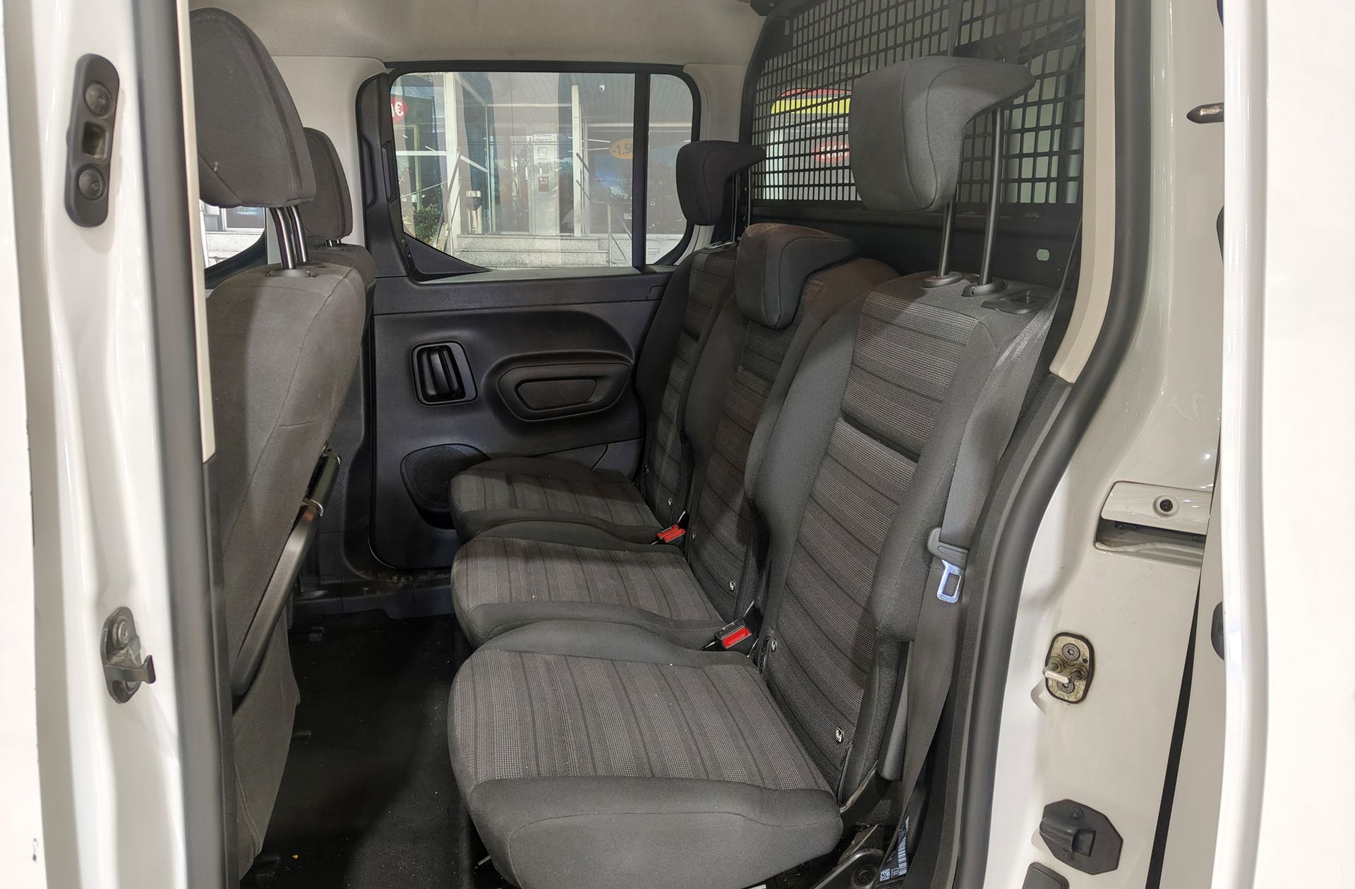 Opel Combo 1.5 TD Business Edition Plus L1 - foto 12