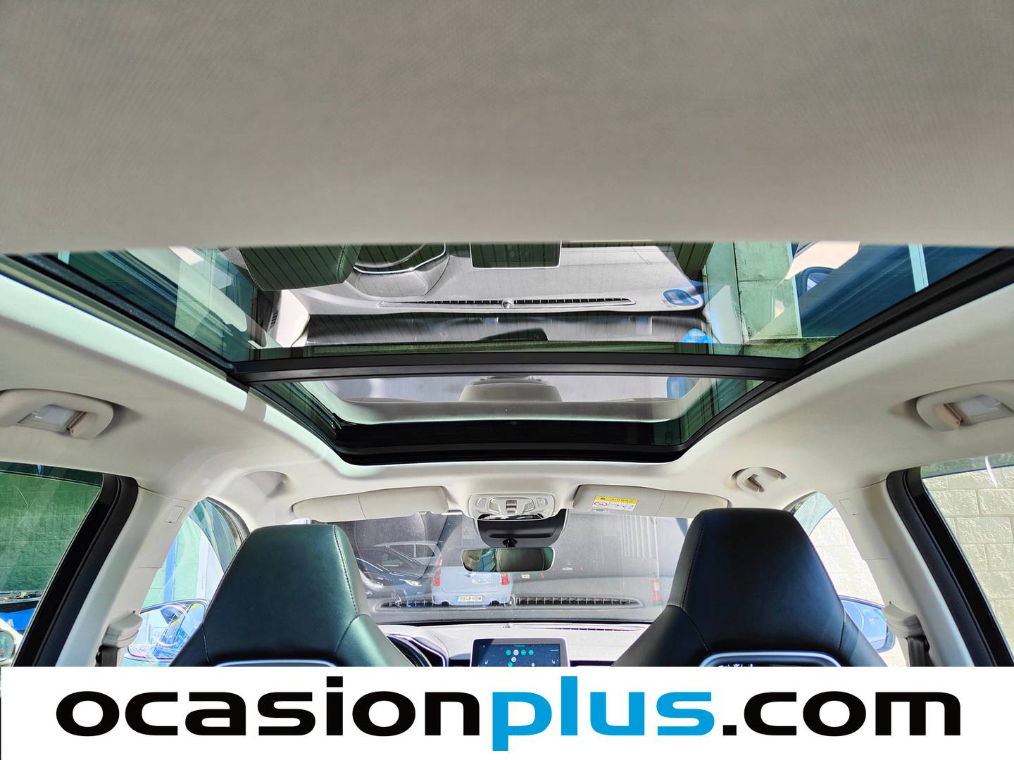 Extras y acabados del MG eHS MG eHS 1.5 T-GDI PHEV Luxury (258 CV)