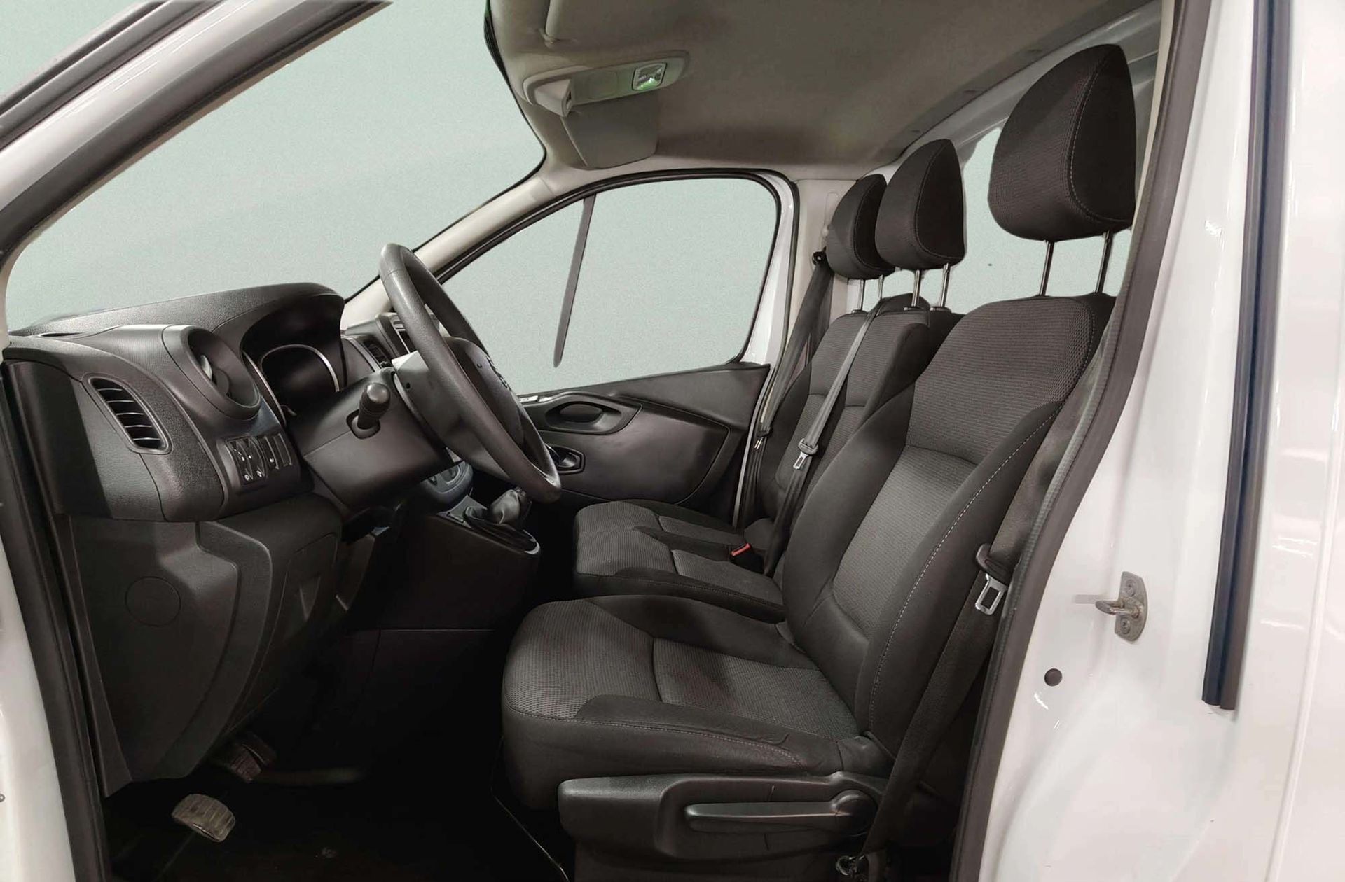 Nissan NV300 2.0 dCi L1H1 1T Optima - foto 8