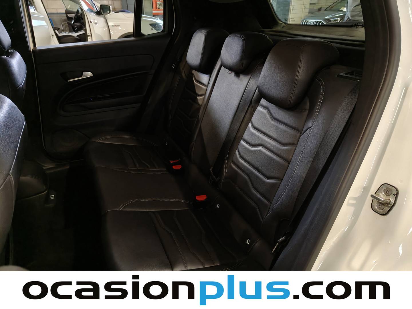 Foto asientos traseros Jeep Avenger Jeep Avenger 1.2 G Summit  (100 CV)