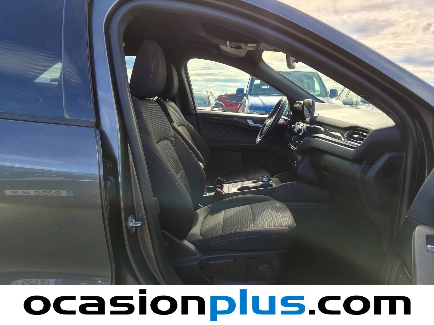 Foto Ford Kuga Ford Kuga 1.5 EcoBlue ST-Line Auto  (120 CV)