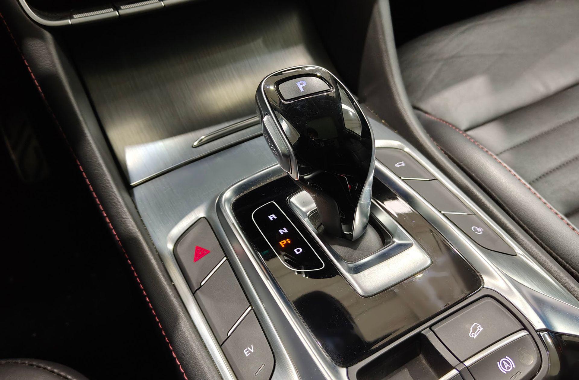 MG HS eHS 1.5 T-GDi PHEV Luxury - foto 5