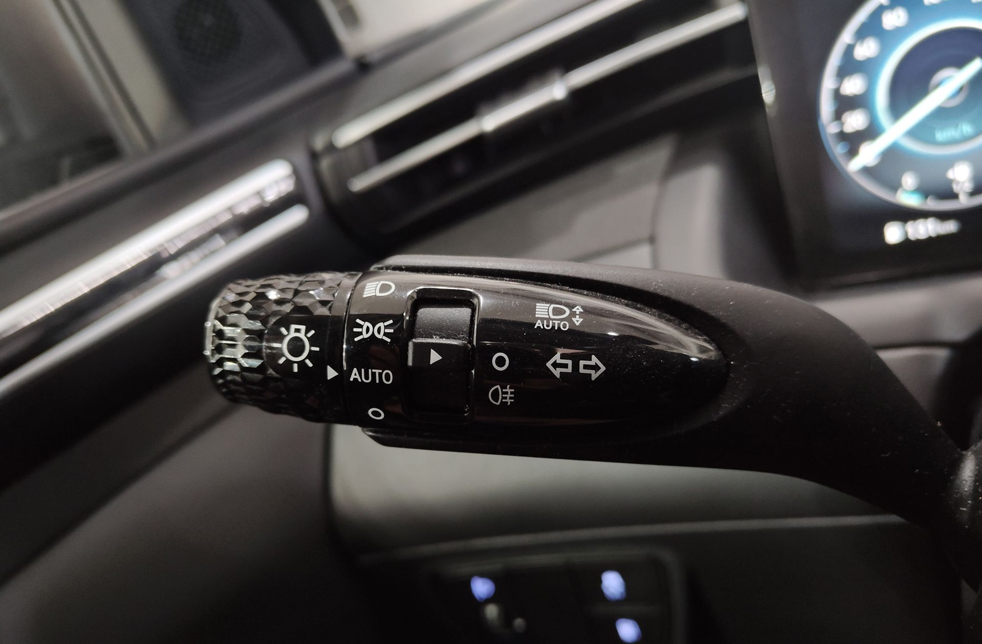 Hyundai Tucson 1.6 T-GDi PHEV Tecno Sky 4x4 - foto 25