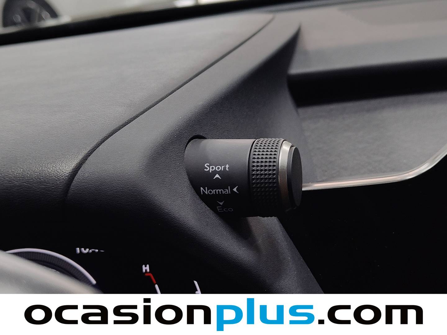 Lexus UX Lexus UX UX 300h Plus (199 CV) al mejor precio