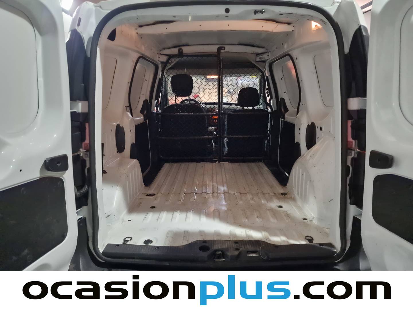 Foto asientos traseros Dacia Dokker Dacia Dokker Essential dCi (95 CV) 2 Plazas