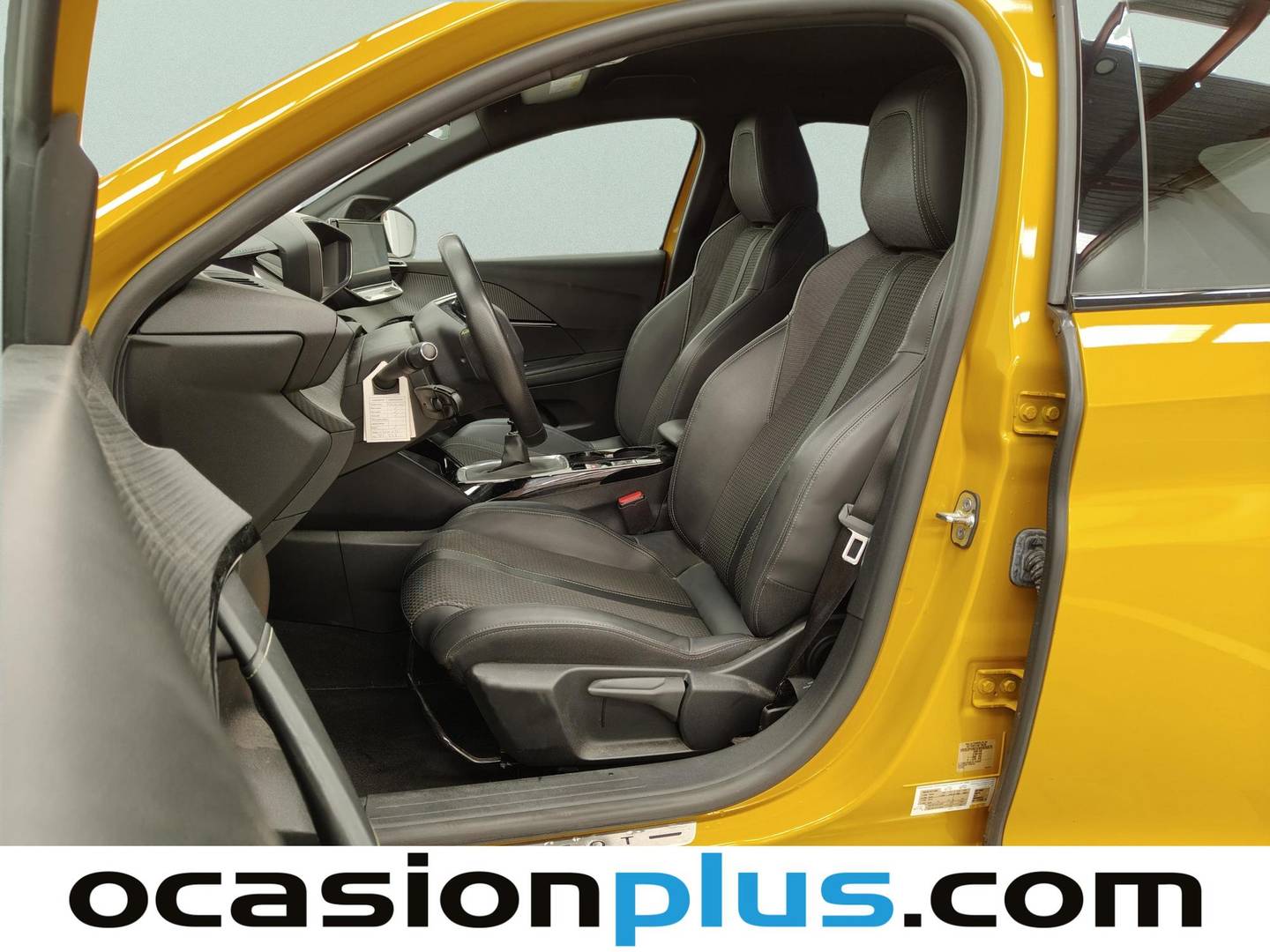 Foto asientos delanteros Peugeot 208 Peugeot 208 PureTech 100 GT (100 CV)