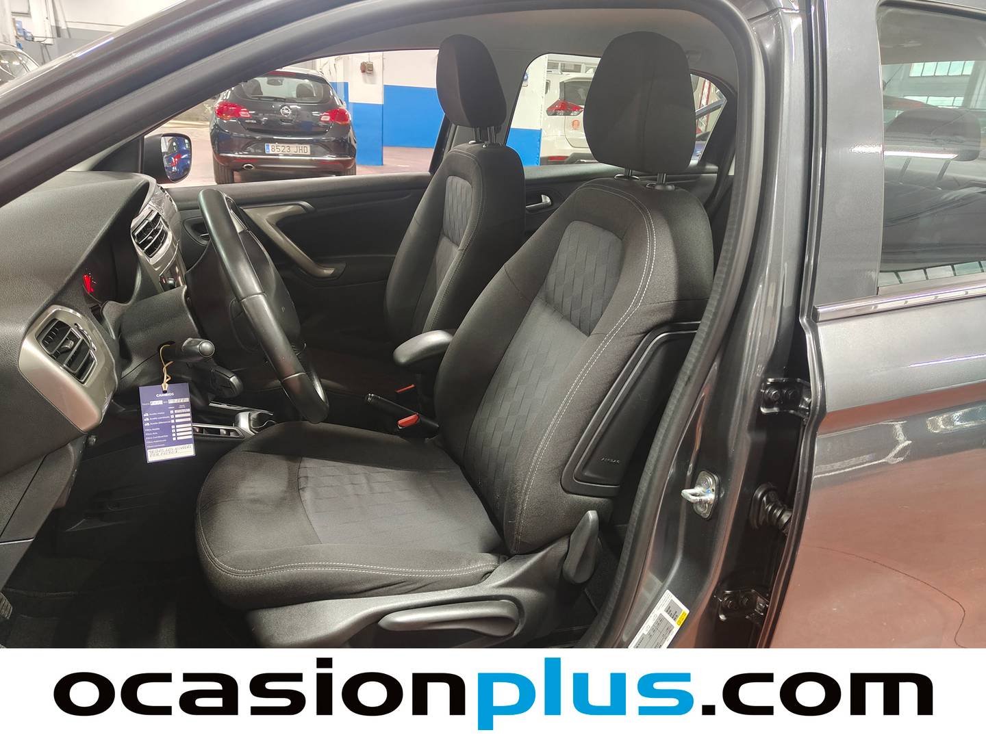 Foto asientos delanteros Citroën C-Elysée Citroën C-Elysee BlueHDi 100 Shine (100 CV)