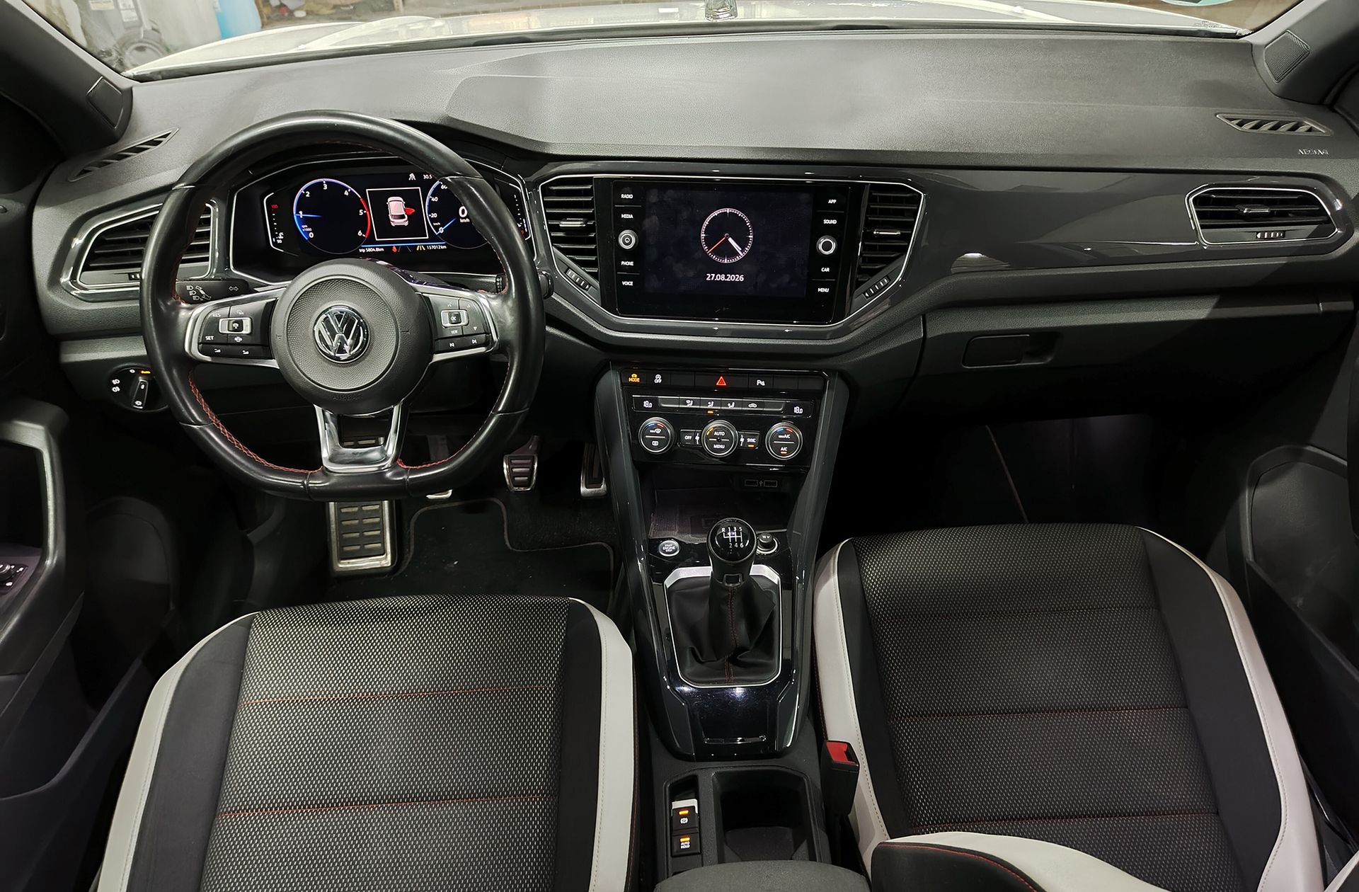 Volkswagen T-Roc Sport 1.6 TDI - foto 6