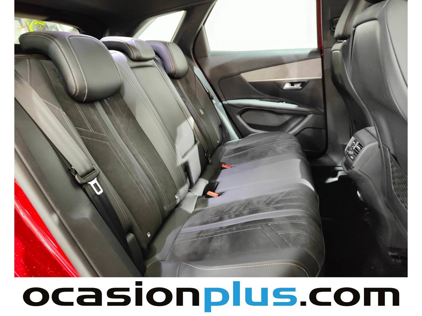 Foto Peugeot 3008 Peugeot 3008 PureTech 130 S&S GT EAT8 (130 CV)