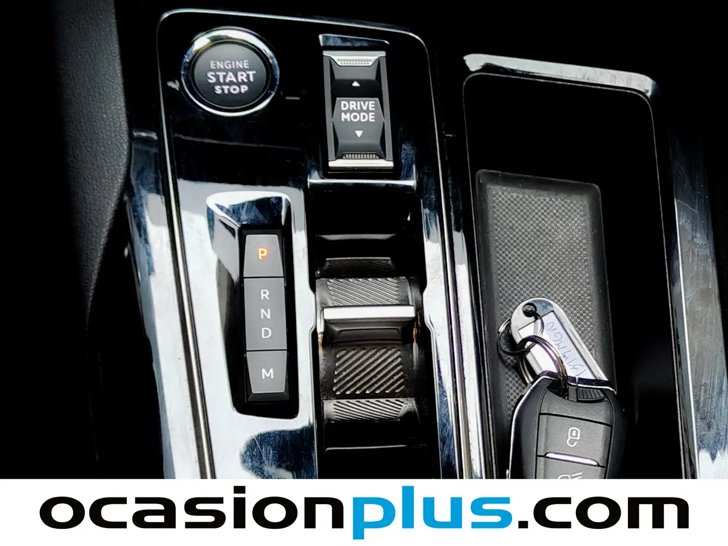 Foto Peugeot 3008 Peugeot 3008 PureTech 130 S&S Allure Pack EAT8 (130 CV)