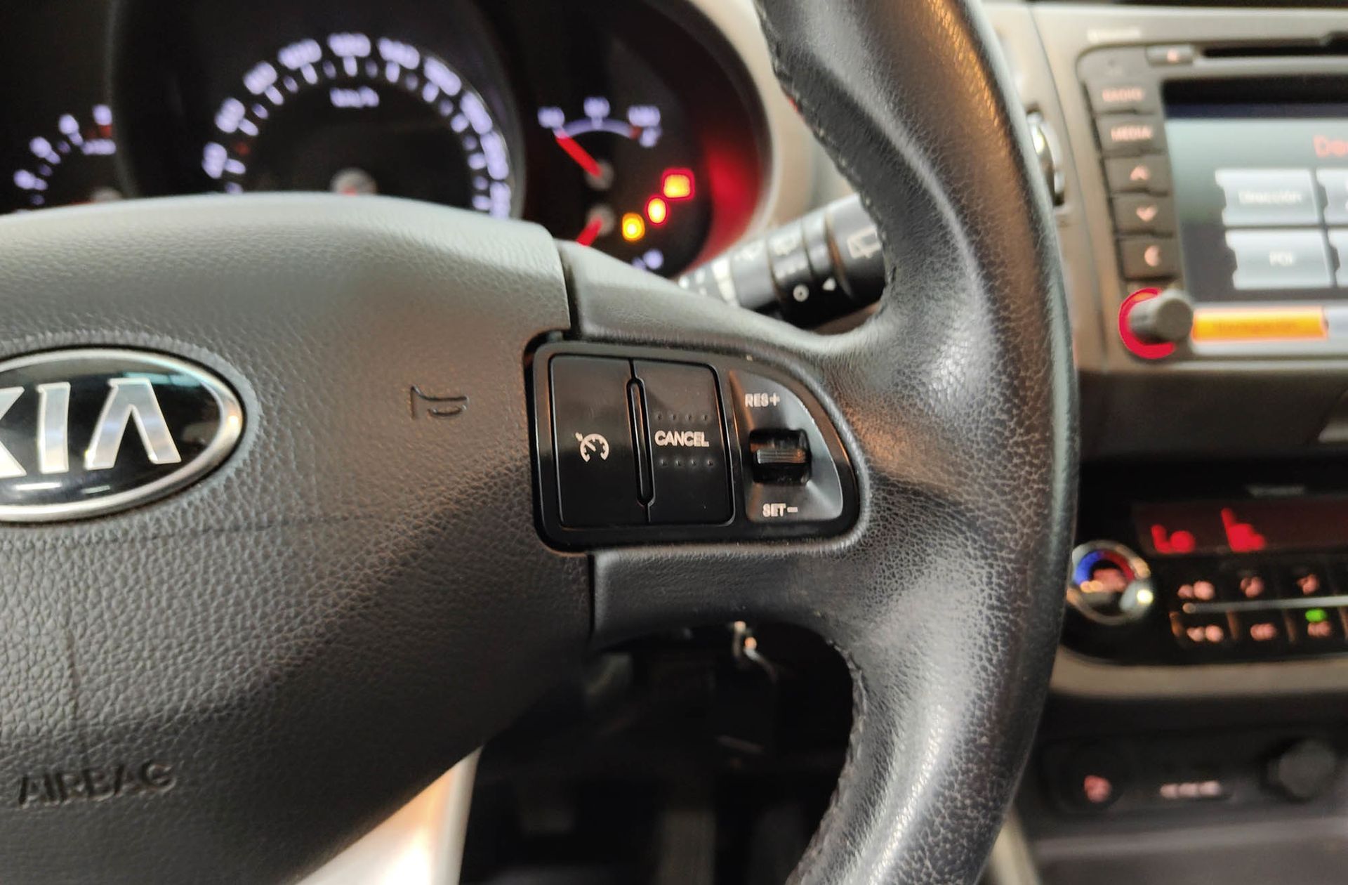 Kia Sportage 1.7 CRDi VGT Drive 4x2 - foto 26